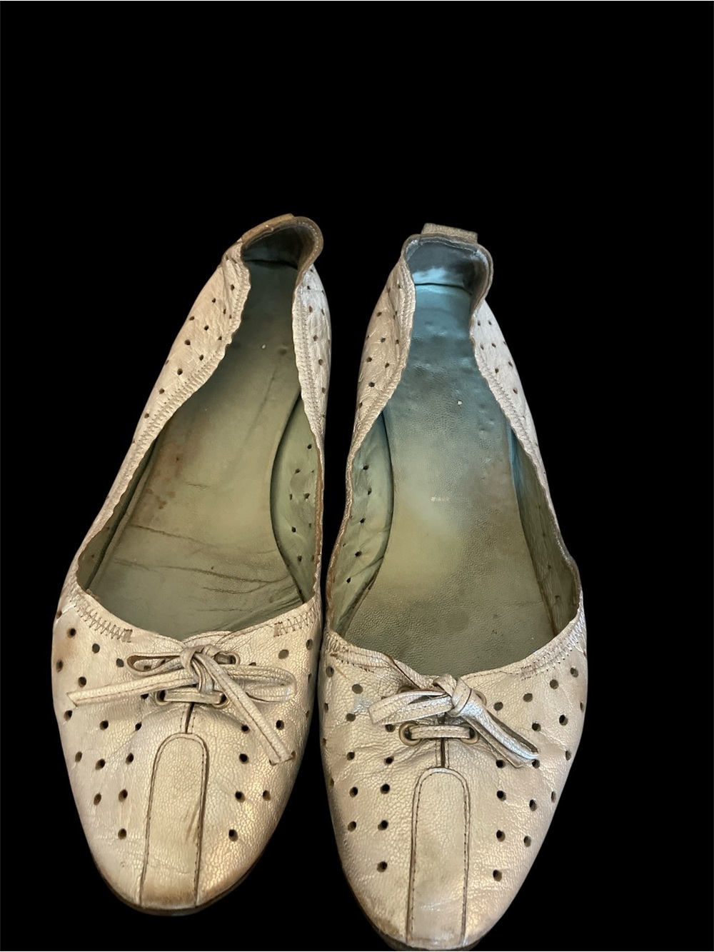 Sigerson Morrison Silver Perforated Bow Flats